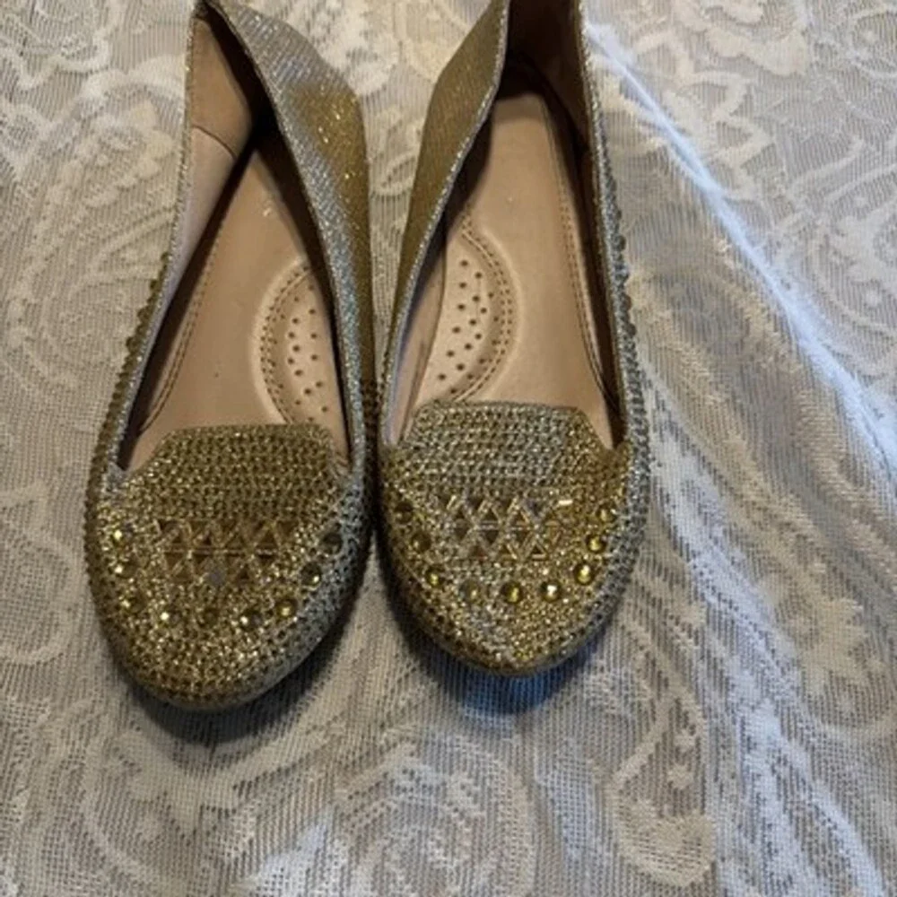 Girls Gold Sparkle Flat Shoes Size 4 Fairy Disney Princess